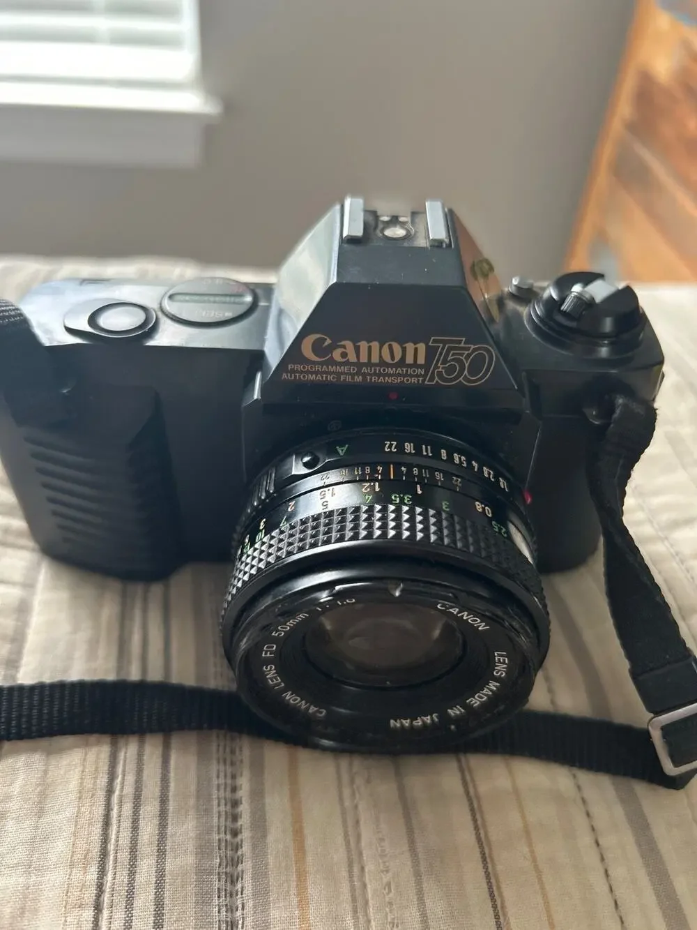 Cannon T50 35mm camera - untested